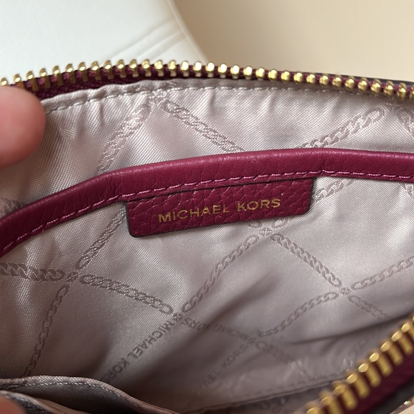 MK wristlet - Picture 7 of 10